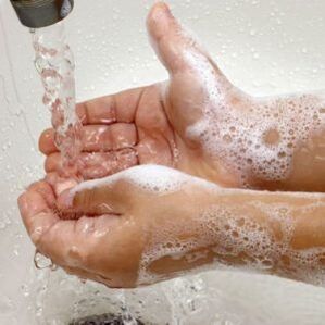 Einhaltung der Regeln zur persönlichen Hygieneprävention von Helminthiasis. 