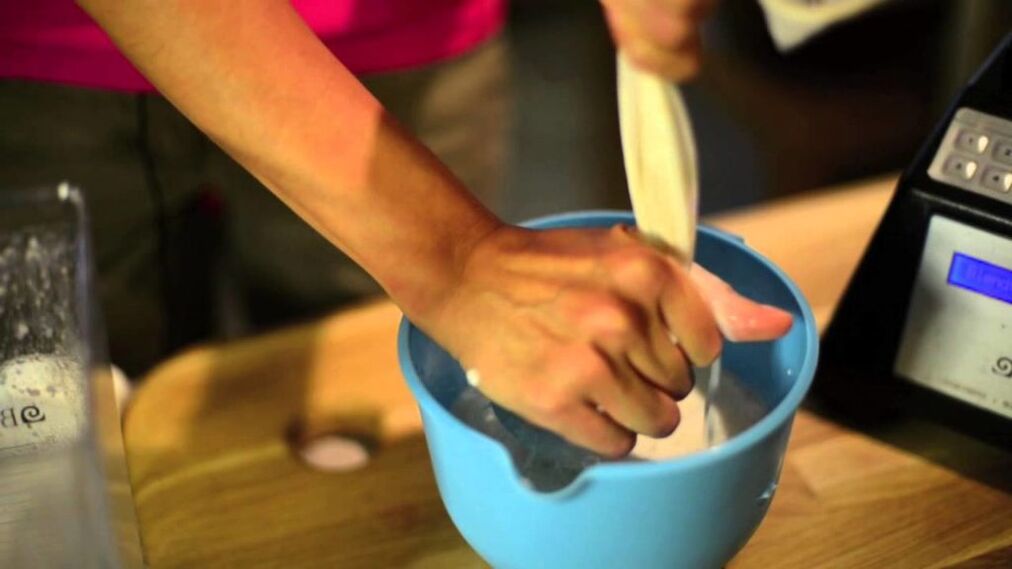 Zubereitung von Milch aus Kürbiskernen zur Beseitigung von Würmern bei Kindern. 